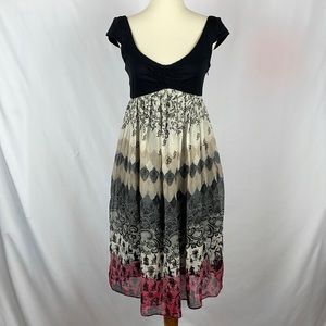 Laundry by Shelli Segal Side Zip Dress w/100% Silk Skirt and Cotton Top - Size 2